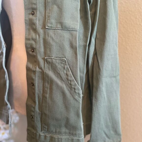 New Universal Thread Army Green Oversize Jacket - Size XS - Picture 7 of 9